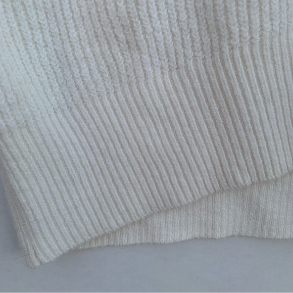 Old Navy Women’s Long Sleeve Sweater Cable Knit V Neck Size XL - Picture 3 of 14